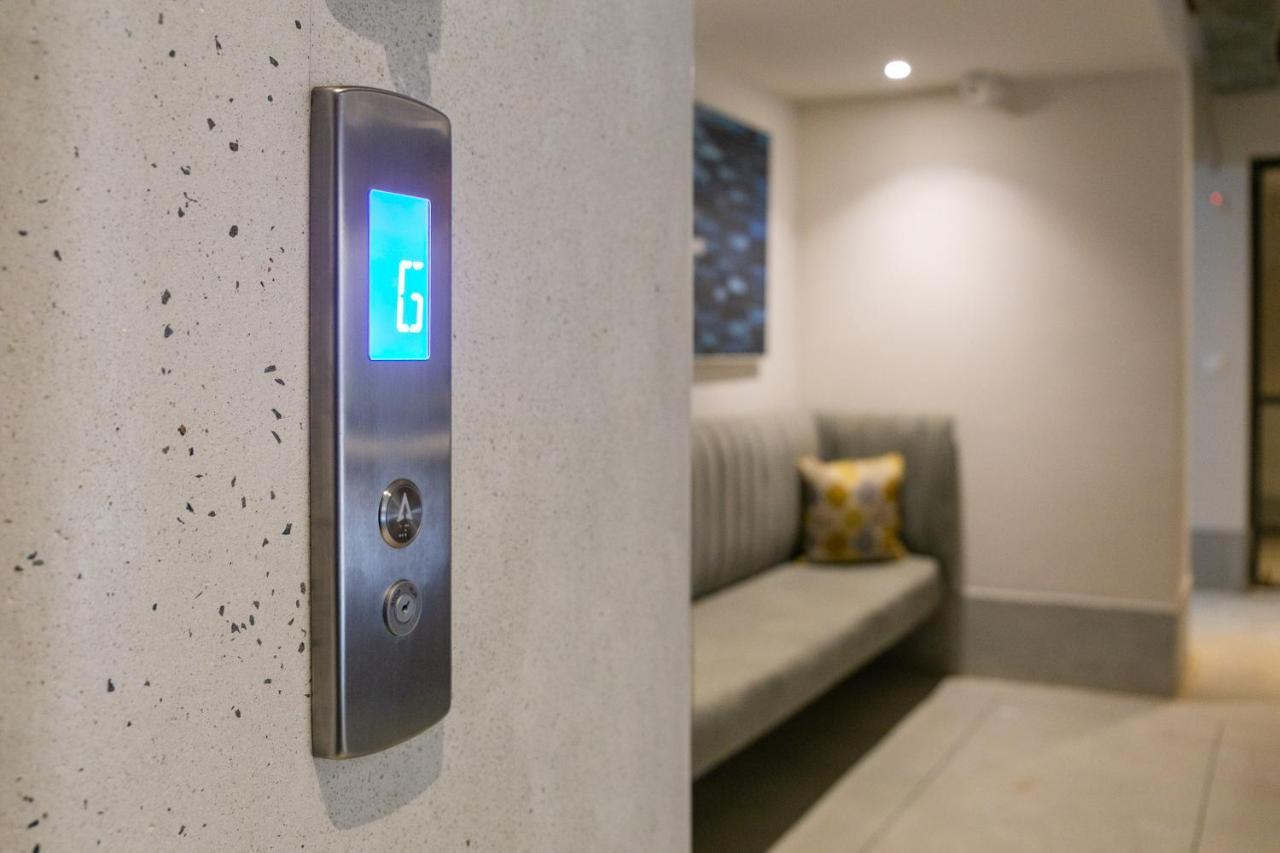Kozi Suites Nairobi Airport Syokimau Kültér fotó