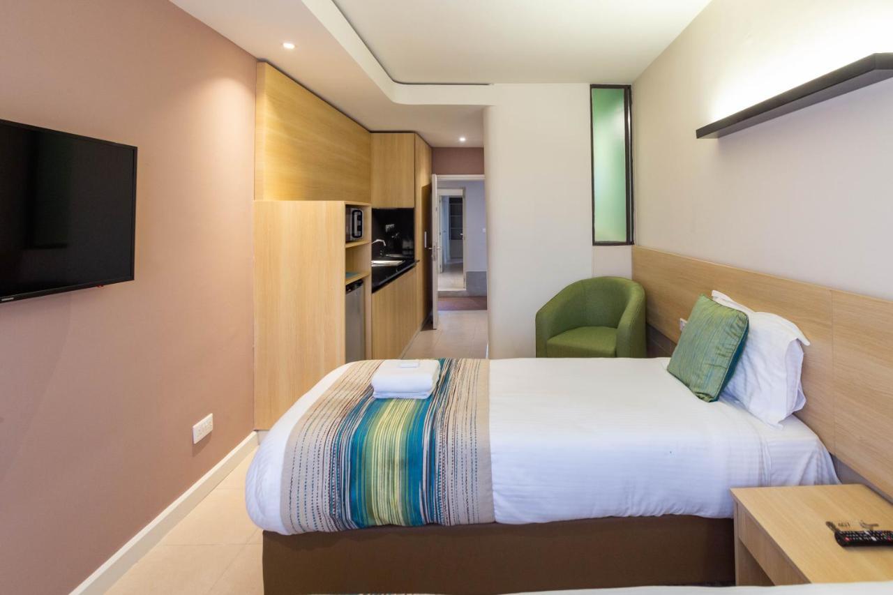Kozi Suites Nairobi Airport Syokimau Kültér fotó