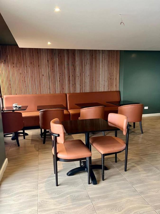 Kozi Suites Nairobi Airport Syokimau Kültér fotó